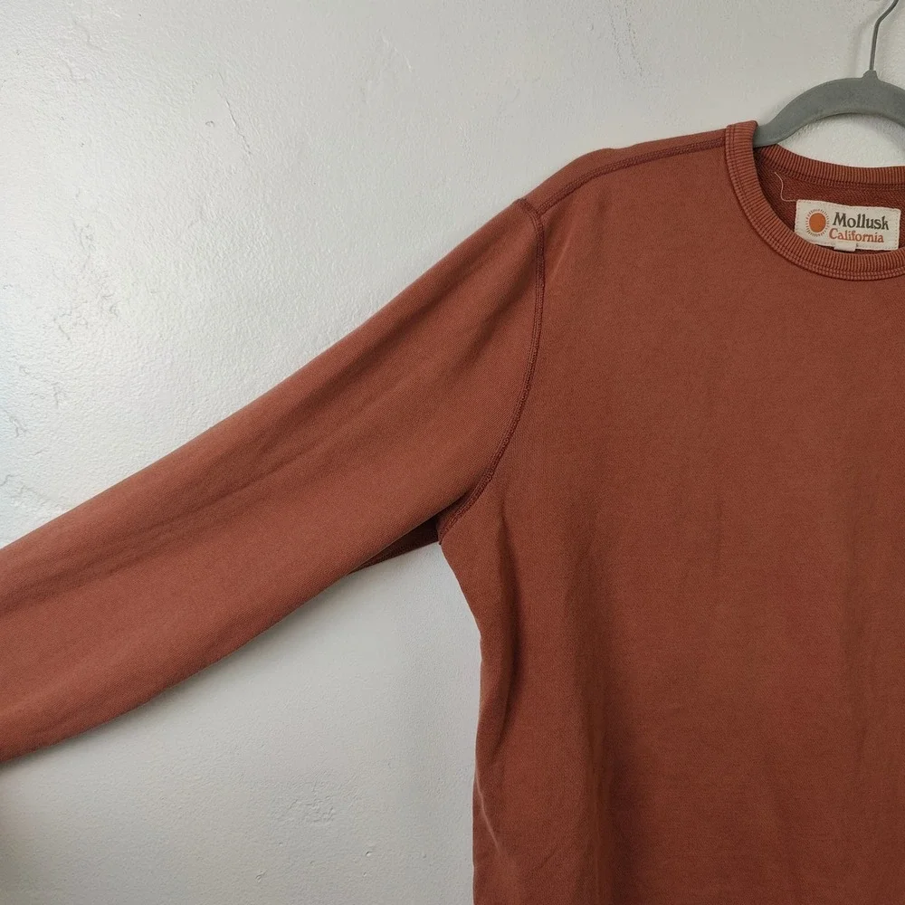 Mollusk Mens Sweatshirt Small Rust Crewneck Cotton Ribbed Surf Coastal Aesthetic